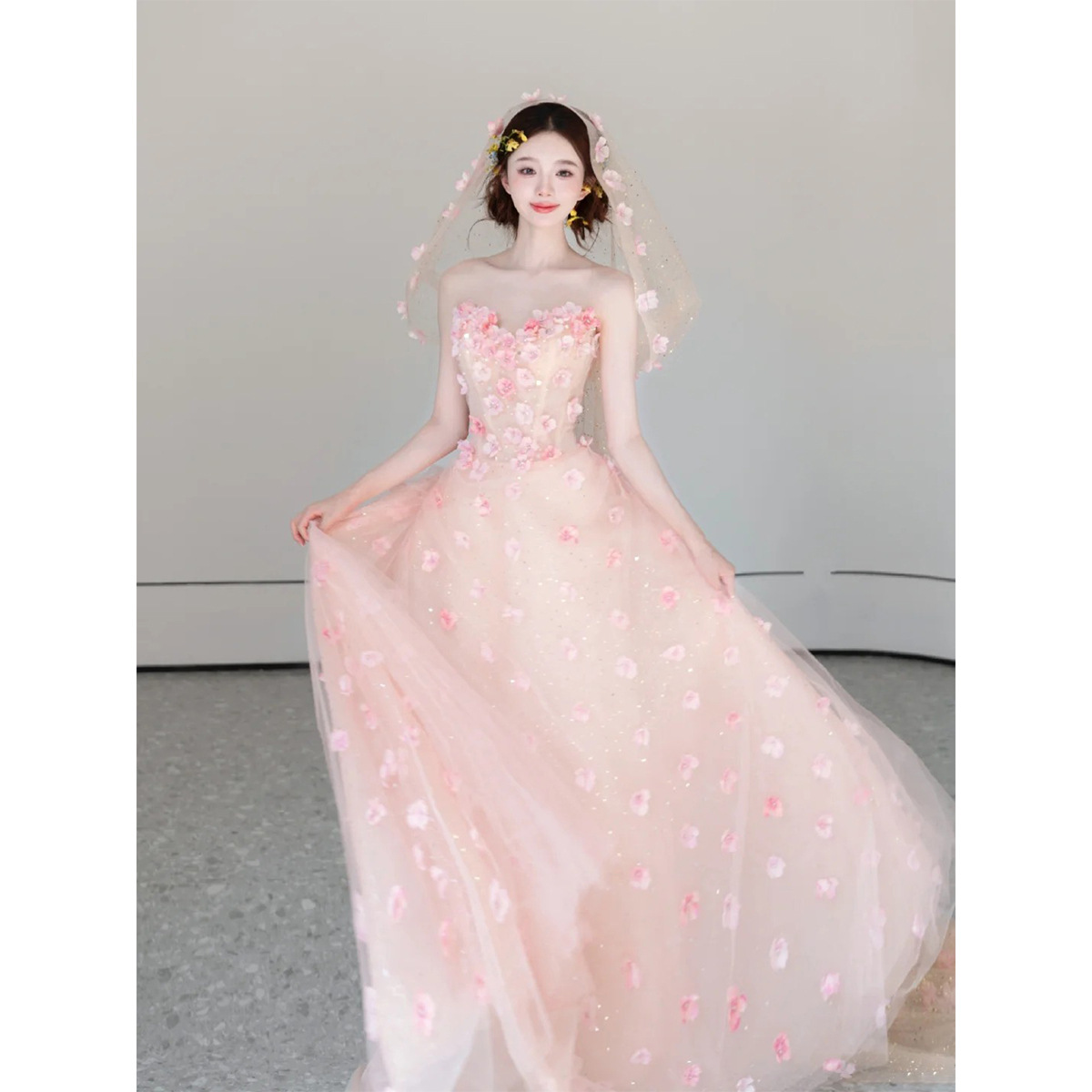 Strapless Evening Dress 2026 New Style Banquet Engagement Dress Niche Adult High-End Bridal Robe Toast Dress