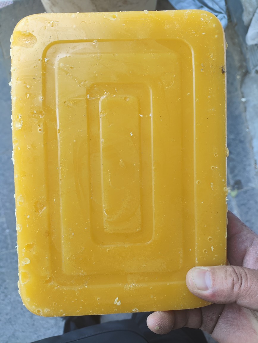 Tu Feng La (Beeswax) — Edible Yellow & White Beeswax, Food-Grade Herbal Wax overview
