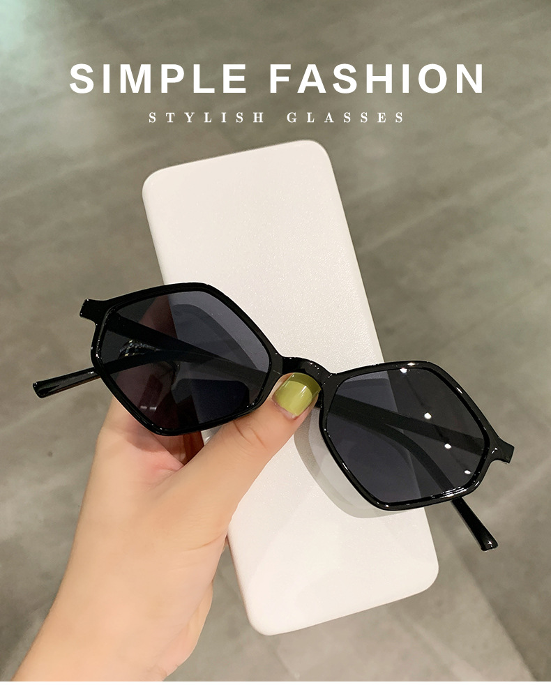 55g Weight Full Frame Glasses Structure Sunglasses Classification Ac, UV400 Protection Lens Material Square Glasses Style Outdoor, Travel Occasion Solid Color Pattern All Seasons Season Women's Gender Elegant, Simple Style Style Elegant Simple Style Solid Color Ac UV400 Protection Square Full Frame Women's Sunglasses 无