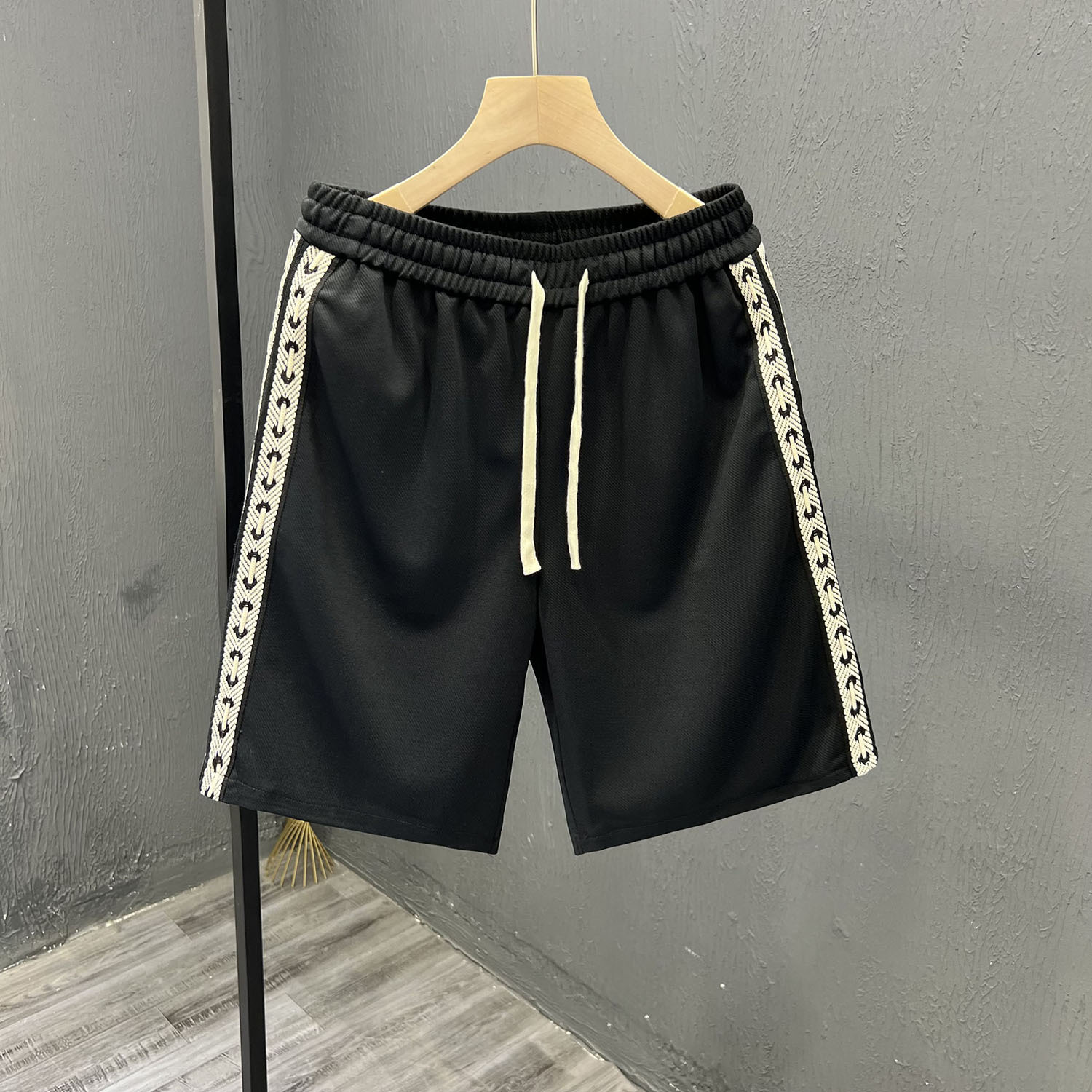 Pantaloncini sportivi estivi alla moda di Instagram, pantaloni Pent impiombati a linea aperta, pantaloncini larghi casual da uomo_voghion.com