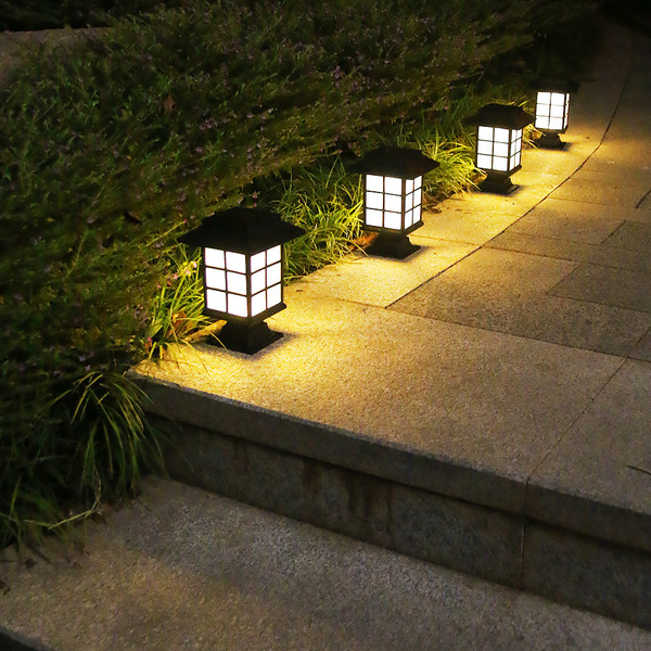 Travel waterproof garden lights solar-powered