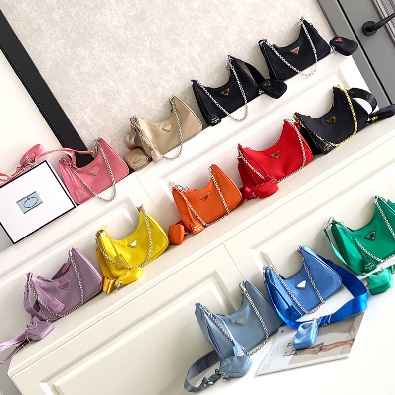 Fashionable nylon one-shoulder bag