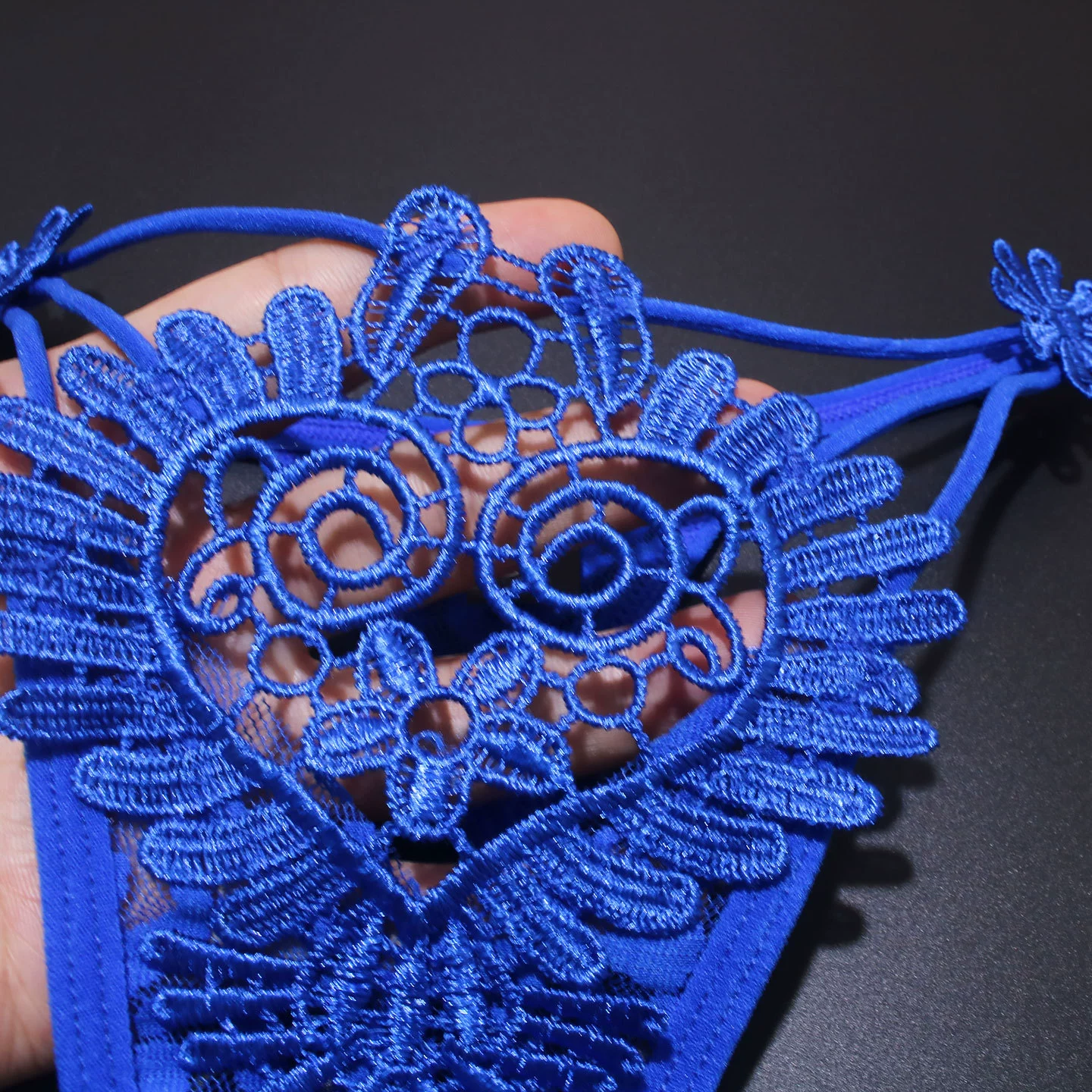 Сетчатые женские стринги с цветочным водорастворимым ажуром, прозрачные, бесшовные, соблазнительные, лето 2025, низкая талия, горячие Т-стринги