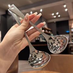 ステンレススプーンのスプーンセットの高颜値ハンマーの長い柄の火鍋スプーンの家庭用台所のスプーンはロゴを印刷することができます。