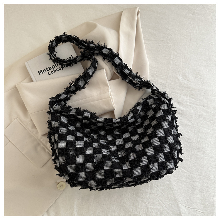 Casual and fashionable crossbody bag 2025 new style large-capacity simple checkered single-shoulder bag, personalized and versatile, lightweight underarm bag undefined