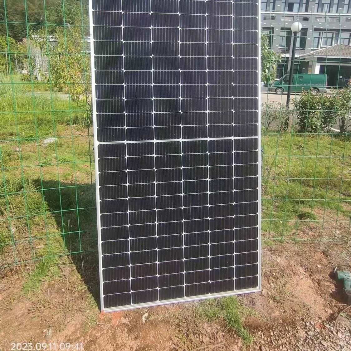 二手拆卸2000W太阳能发电板用车载电瓶船用户外光伏发电板