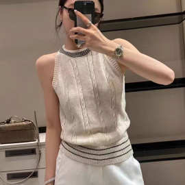 复古时尚辣妹圆领麻花针织衫女2026夏季设计感修身显瘦无袖小背心
