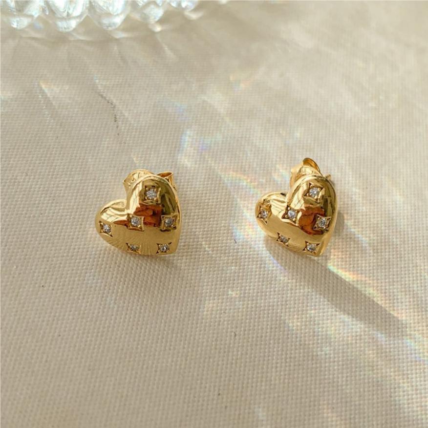 3g Weight 925 Sterling Silver Ear Needle Material Ear Studs Classification 1 Pair Quantity Holiday, Daily Occasion 925 Sterling Silver Material Heart Shape Pattern Women's Gender Plating Design Simple Style, Classic Style Style 1 Pair 925 Sterling Silver Heart Shape Ear Studs 10