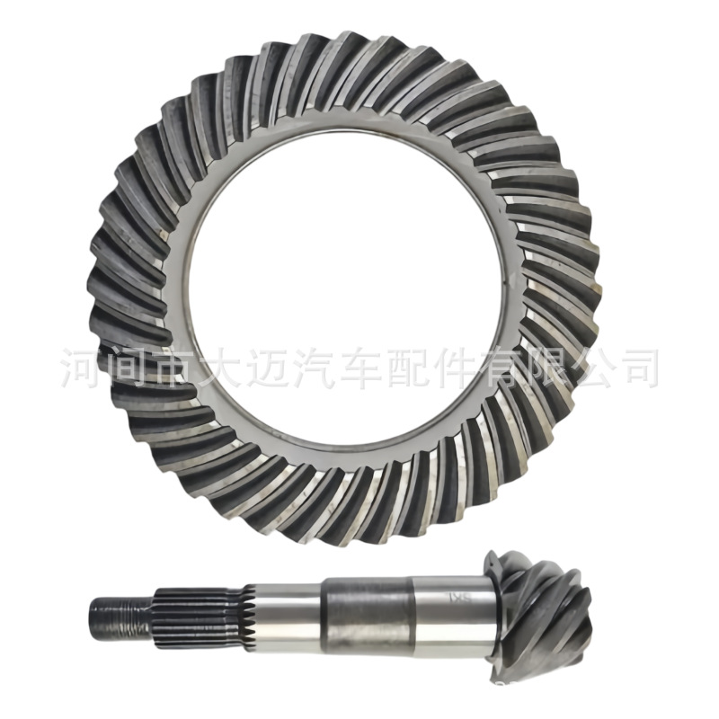 MB241981S, a 24-tooth sprocket, is suitable for Mitsubishi 7:40 L300-B light-duty vans and 7X40 models