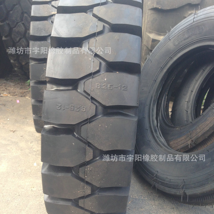 叉车实心轮胎8.25-12    防刺扎轮胎825-12