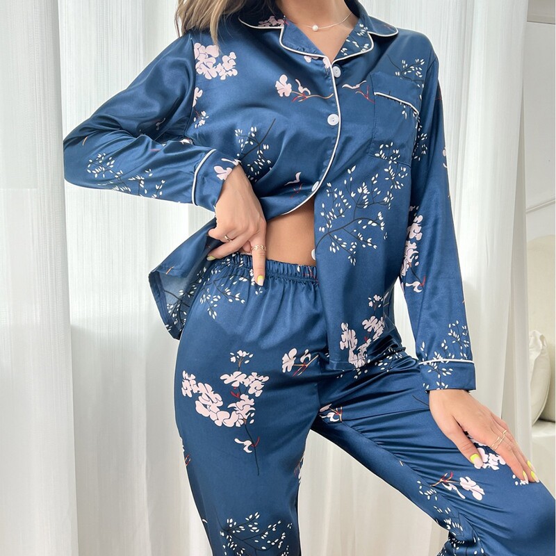Cross-border Silk Pajamas Women's Long-sleeved INS Lapel Home Clothes Women's Long-sleeved Christmas Two-piece Suit Cross-border Silk Pajamas Women's Long-sleeved INS Lapel Home Clothes Women's Long-sleeved Christmas Two-piece Suit