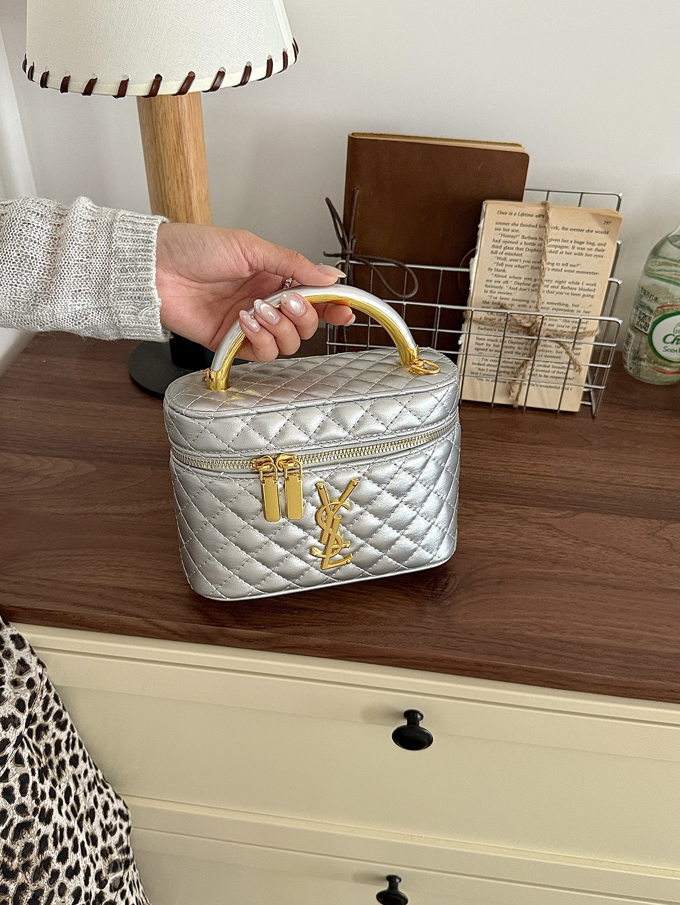 Luz de lujo lingue poplar bosque bolso de mano nicho diseño de moda universal simple de alto nivel bolso de mochila