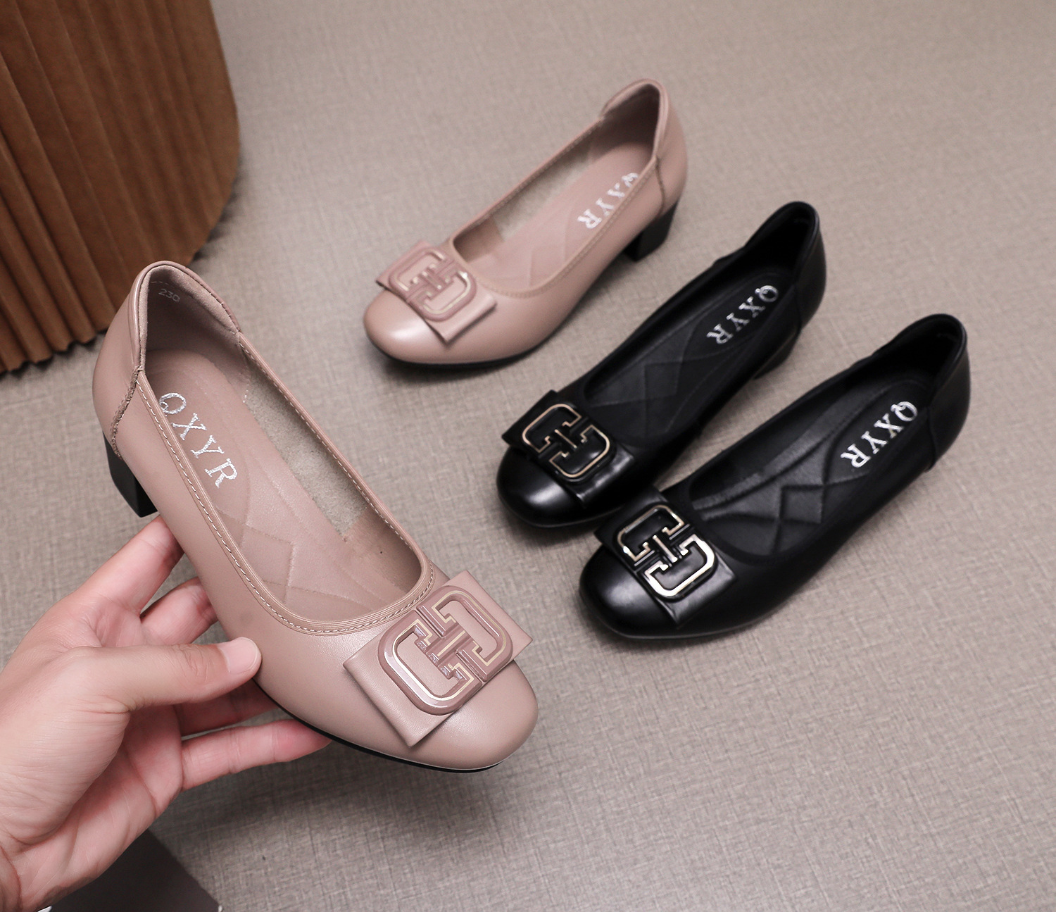 Women's Leather Single Shoes Casual Soft Sole Mid Heel Loafers_voghion.com