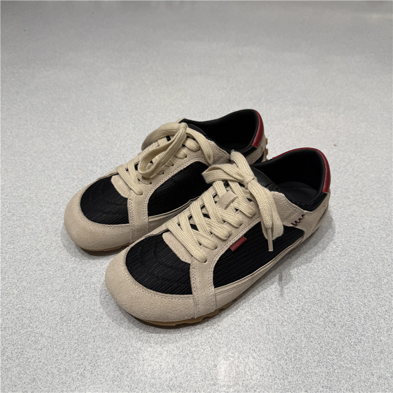 高品質の女性用フラットトレーニングシューズ 2025 夏の新マルチカラーレトロカラーブロックレースアップフォレストシューズカジュアルスニーカー|undefined