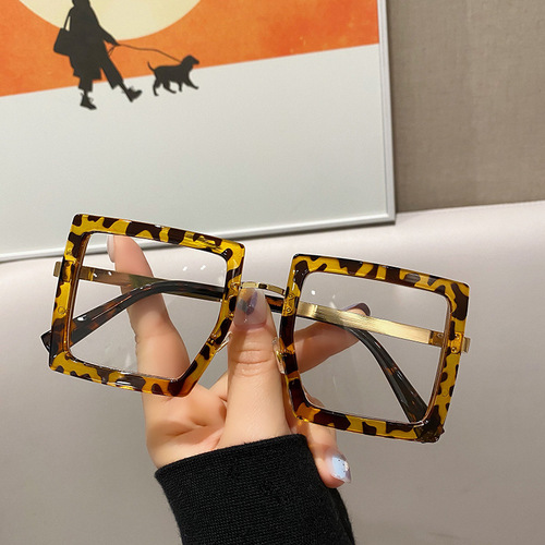Korean version of Internet celebrity thick-framed square anti-blue light glasses frame for women without makeup, black flat mirrors for men with big faces, retro glasses
