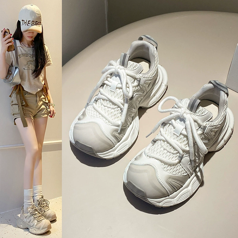 Летние женские кроссовки 2025 года, новые, на толстой подошве, увеличивающие рост, универсальные повседневные спортивные кроссовки, дышащая сетка, популярные кроссовки для бега