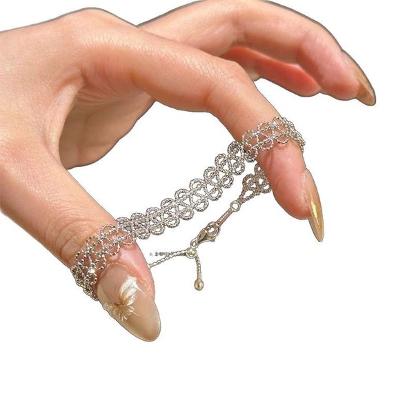Small fresh elegant sophisticated adjustable design bracelet