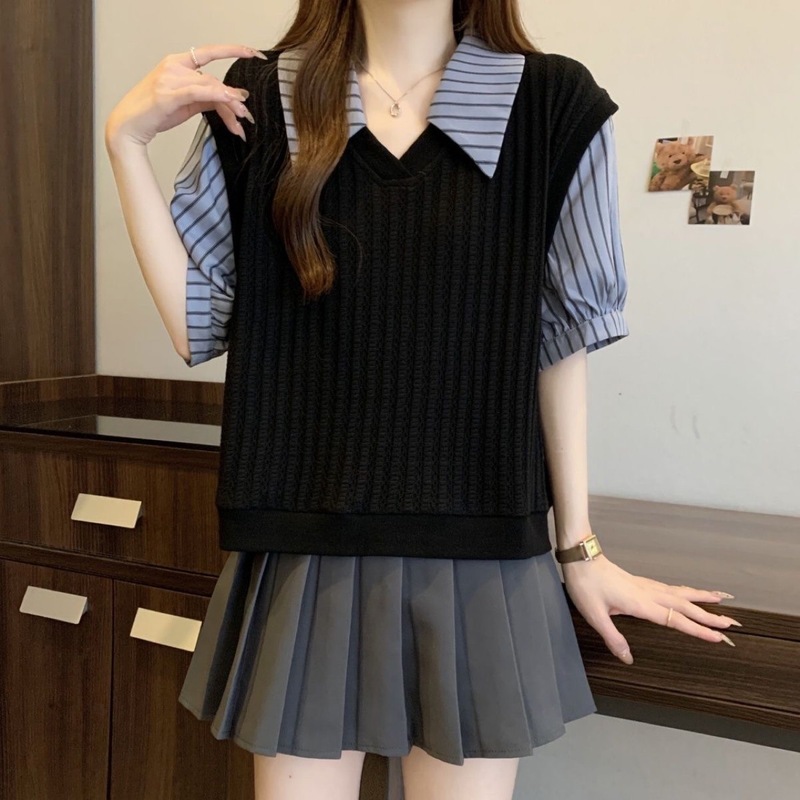 大きいサイズの婦人服の夏の新型のデザイン感の青いストライプのシャツは半袖のニットの太っているmmの偽の2つの上着をつなぎ合わせます。|undefined
