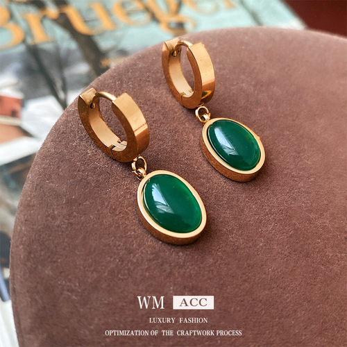 Titanium steel emerald oval earrings, fashionable retro niche design earrings, light luxury and high-end earrings wholesale