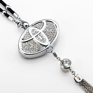 Specially Designed for Foreign Trade, Toyota Car Perfume Pendant with Long-Lasting Light Fragrance Essential Oil Aroma Diffuser Pendant with Inlaid Decorations