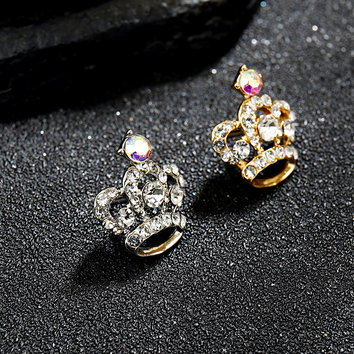 Spilla corona con strass per donna spilla di lusso di nicchia_voghion.com