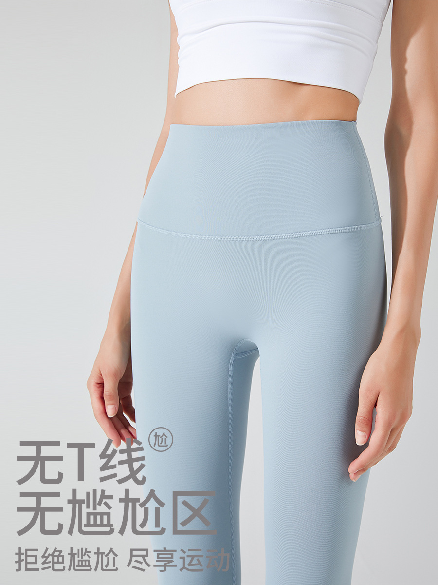 Pantalones de tiburón de terciopelo más europeo y americano ropa exterior de mujer pantalones de yoga ajustados Otoño e Invierno polainas vientre contracción deportes yoga pantalones Barbie