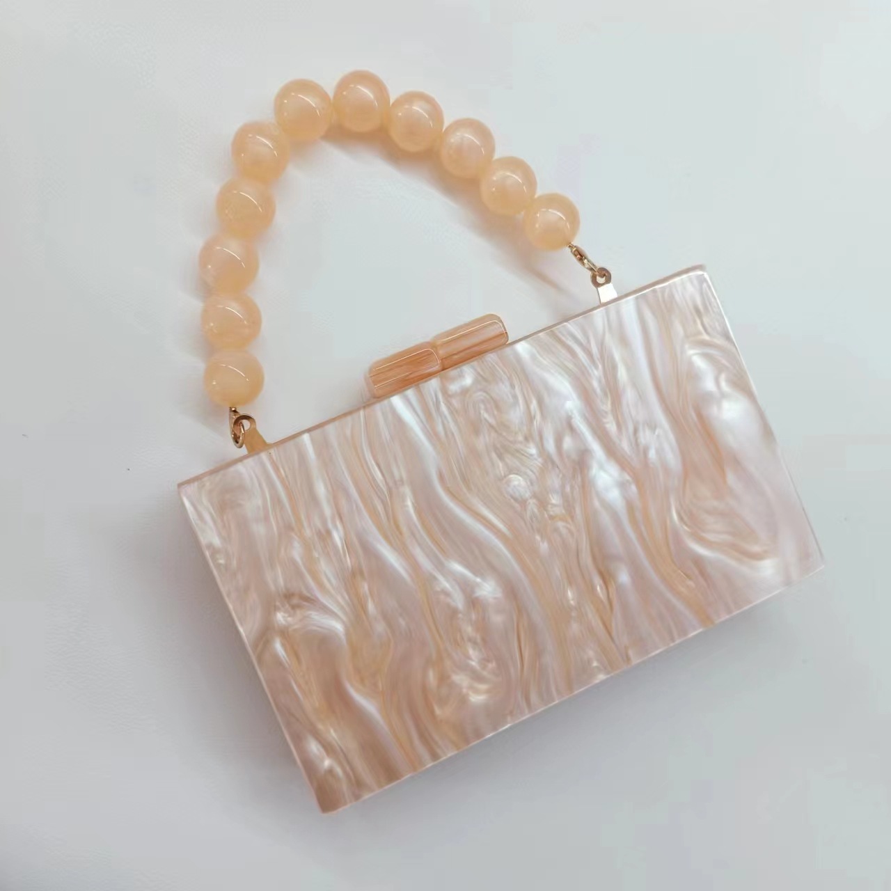 Elegant aftonväska med pärlor och akryl för bröllop dam_voghion.com