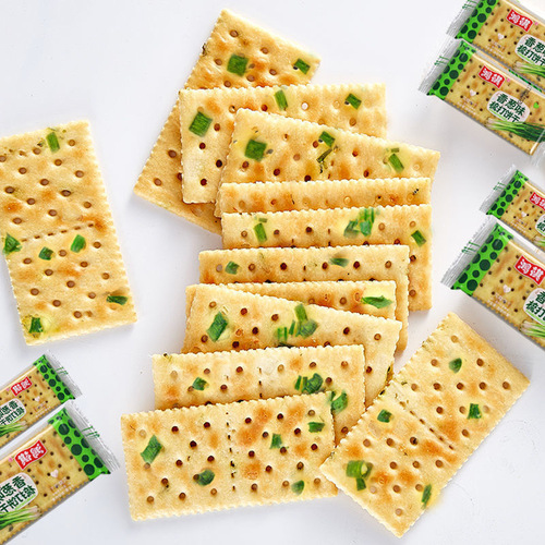 14 packs of Scallion Soda Crackers / 500g Scallion Flavor Soda Crackers as a snack, bulk wholesale, one piece shipping