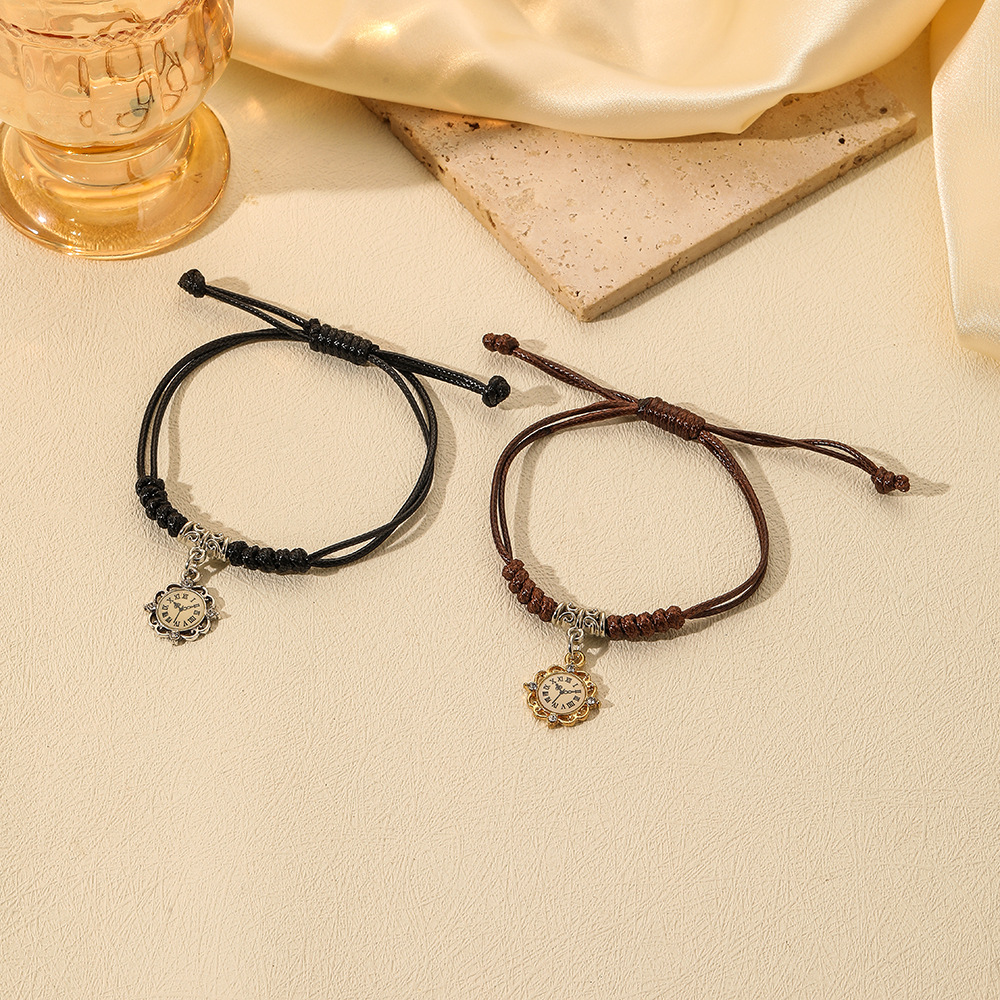 Moda europea y americana simple creativa ins blanco y negro con pareja cruzada cuerda tejida a mano traje pulsera