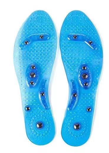 Breathable magnetic massager
