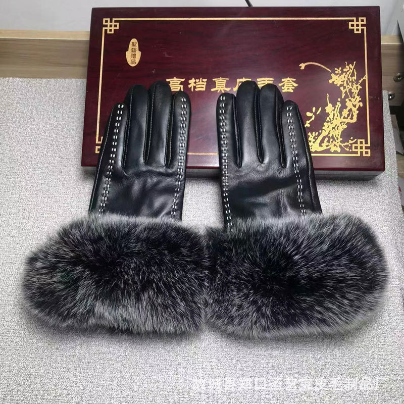 2024����ë����ƤŮʿ���׶������Ᵽůʱ����Ƥ�������׿羳����