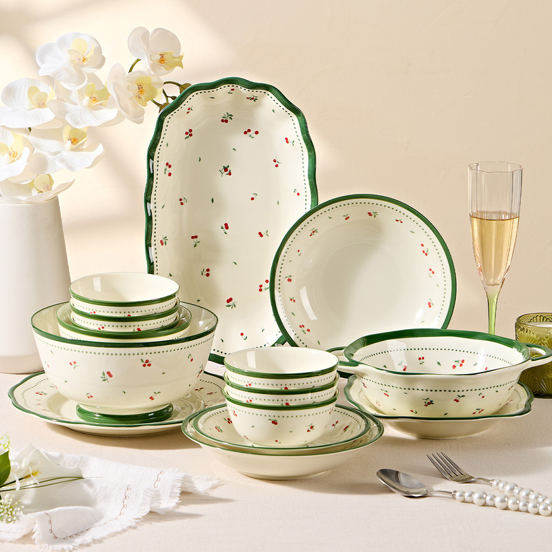 Rustic-style, high-appearance green household ceramic bowl and plate set with underglaze decoration, a perfect housewarming gift Rustic-style, high-appearance green household ceramic bowl and plate set with underglaze decoration, a perfect housewarming gift