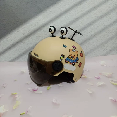 Motosiklet kaskı (dəbilqə) Motorcycle Riding Protection 7-15 Years - black-short-beige-car-bear-black-eyes-black-windmill-7-15-years-old
