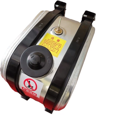42 Height 60L, Fuel tank