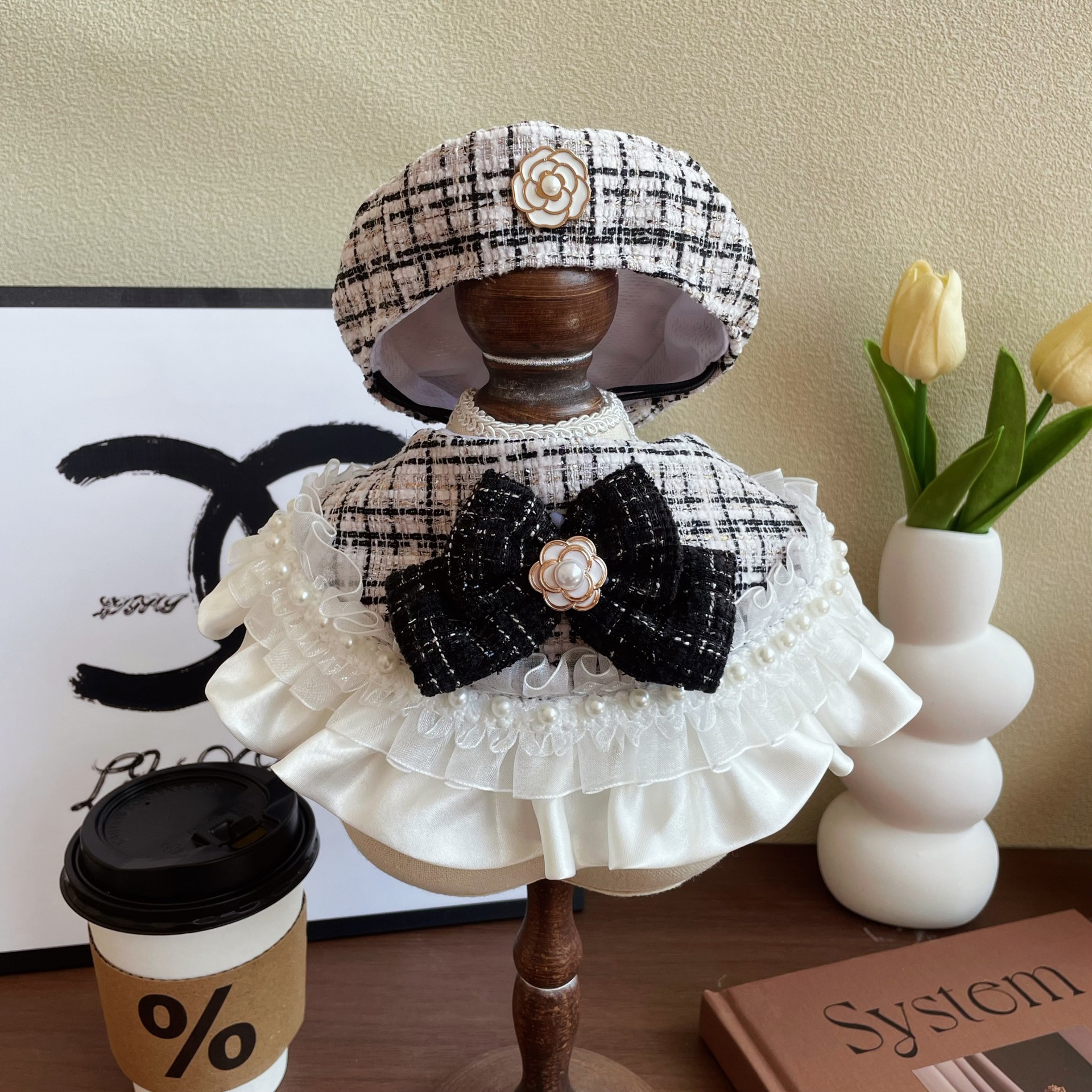 White chanel-style collar + white camellia hat set / S size within 2.5kg