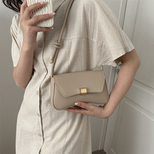 �߼��а���Ů2025�¿�����͹�����Ҹ�°������Ů�μ�б��С��