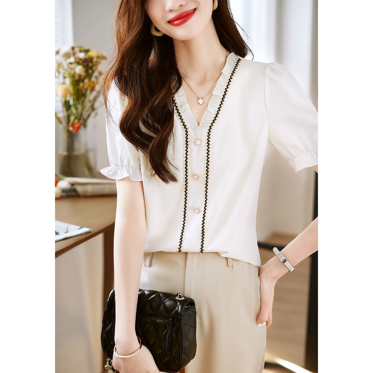 Summer fashionable elegant classic shirt