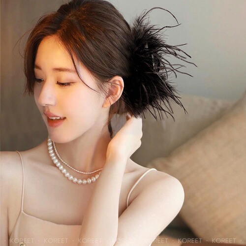 Large feather hair clip, ostrich feather half-tied hair, chicken feather shuttlecock hair clip, hair clip on the back of the head, hair shark clip