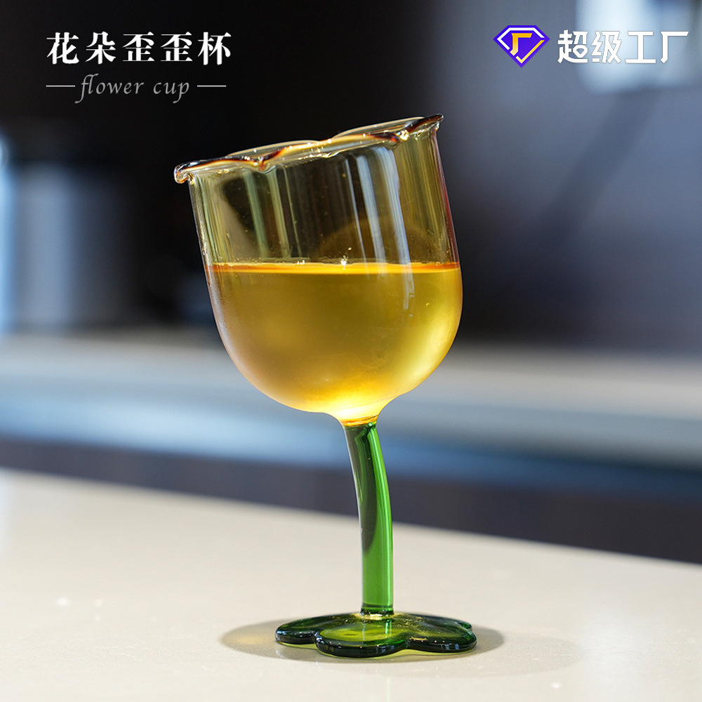 Ins encantadora taza de flores inclinada taza de vidrio creativa taza de champagne francesa retrógrada taza de vidrio personalizada