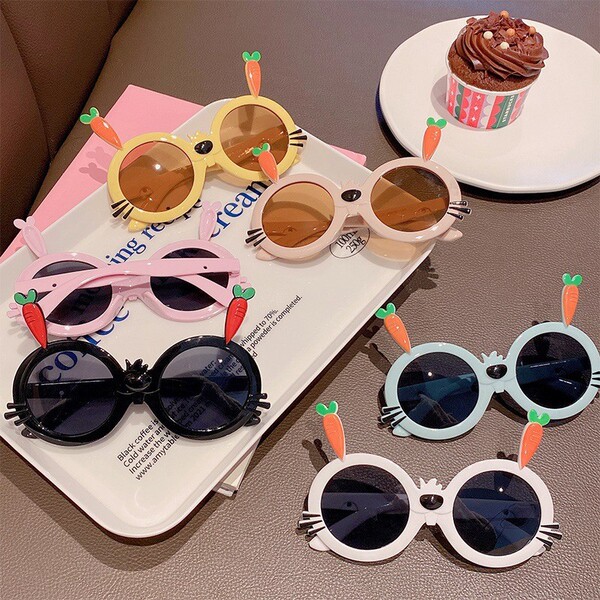 Children's fashionable cartoon sunglasses for boys