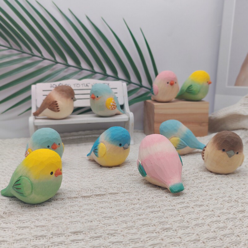 Handmade Wood Carving of a Sparrow | Creative and Cute Bird-Shaped Desktop Ornament, Perfect as a Gift for Qixi Festival, Teacher's Day, or a Classmate's Birthday