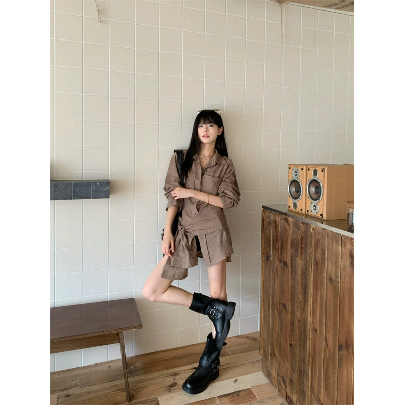 Реальный снимок и реальная цена, дизайн в стиле старых денег, свободная солнцезащитная рубашка средней длины с длинными рукавами цвета хаки.