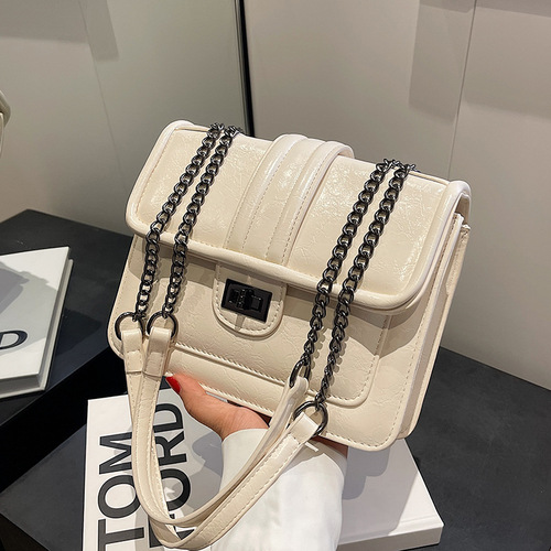 High-end small bag women's bag 2024 new summer versatile chain shoulder crossbody bag popular small square bag