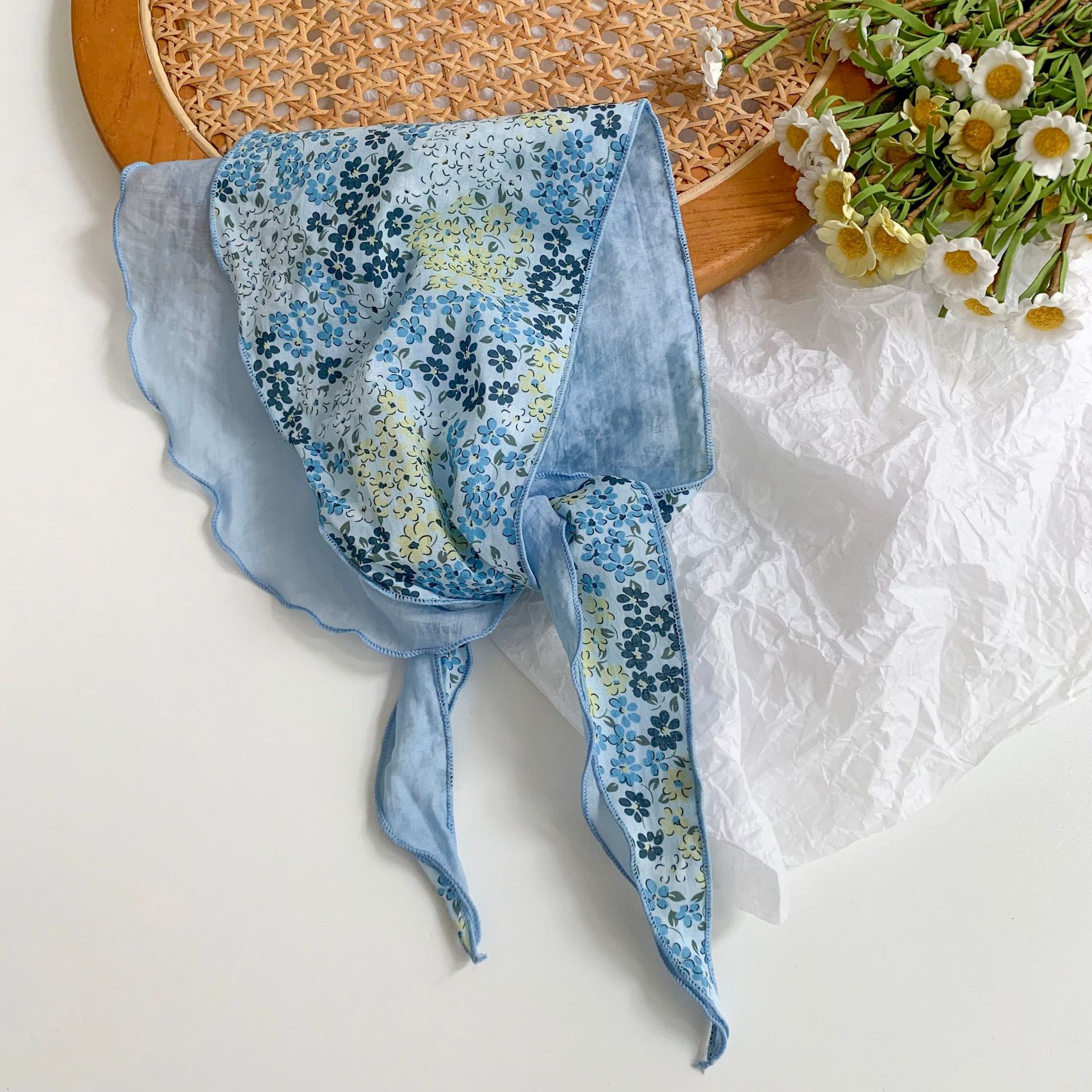 Estilo japonés y coreano arte fresco color a juego algodón de seda cielo en forma de diamante costura bufanda pequeña bufanda triangular bufanda transpirable floral femenina