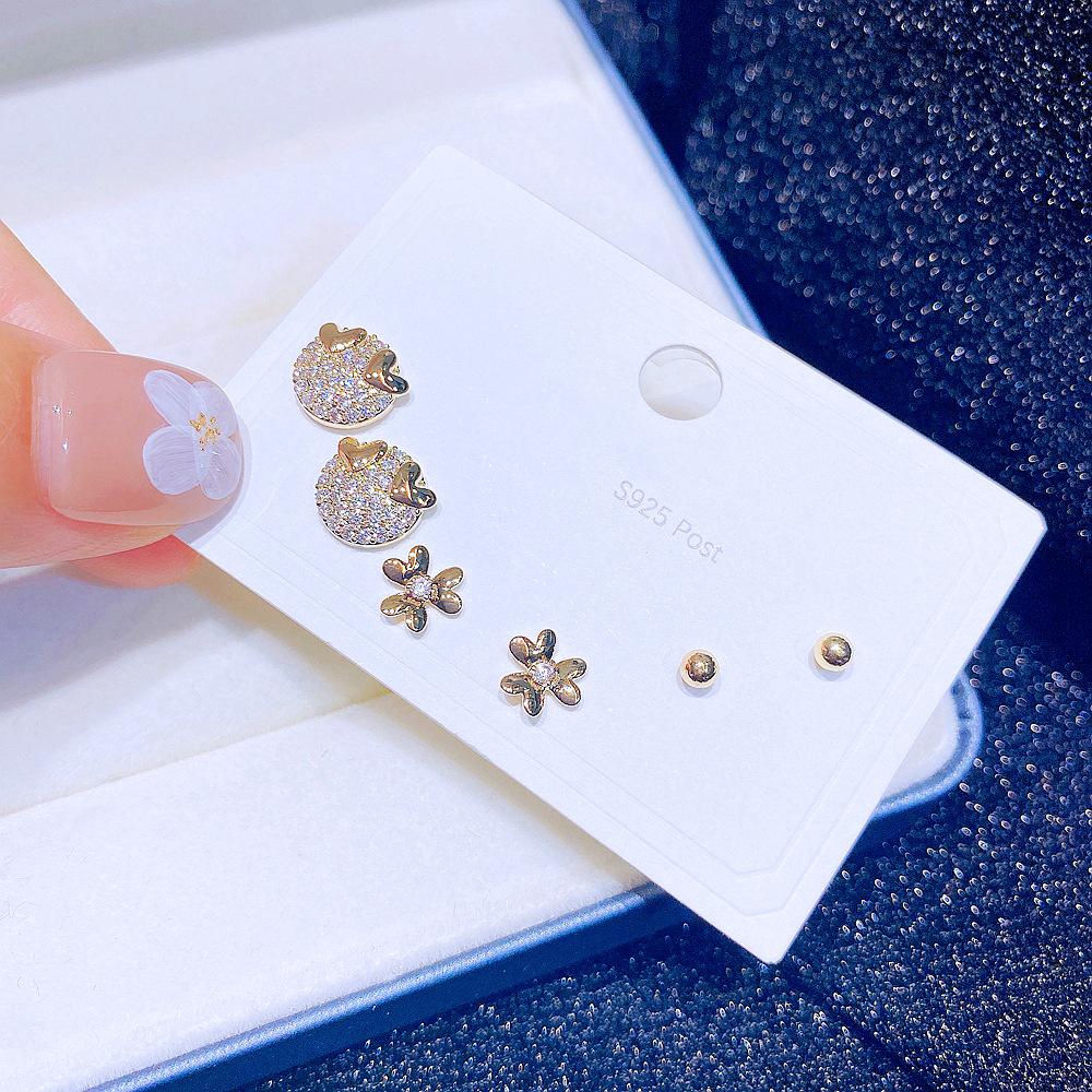 Fashion Heart Shape Flower Copper Ear Studs Inlay Artificial Gemstones Copper Earrings