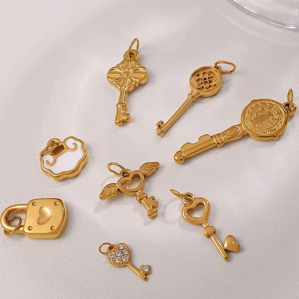 European and American fashion new stainless steel love key aircraft lock bone chain hollow key shape pendant necklace women