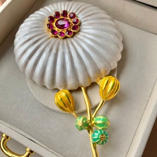 灵心造 "Daisy" French collectible jewelry enamel painted large daisy brooch catwalk corsage