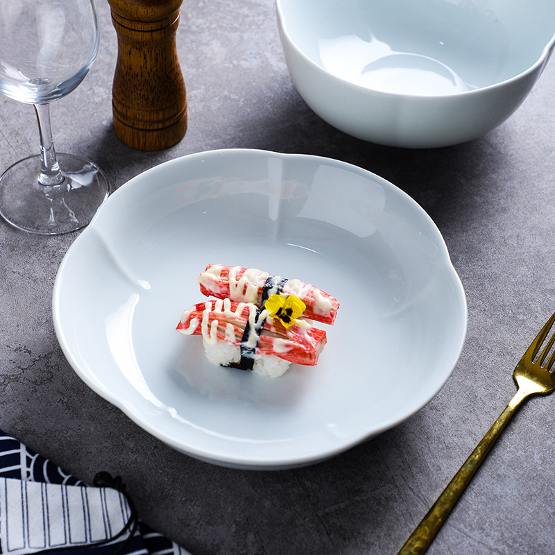 Fabricante de porcelana de gran capacidad de moldeo de flores de ciruela plato de sopa de cerámica platos de sopa de pescado hervido ensalada de pescado enchube platos profundos