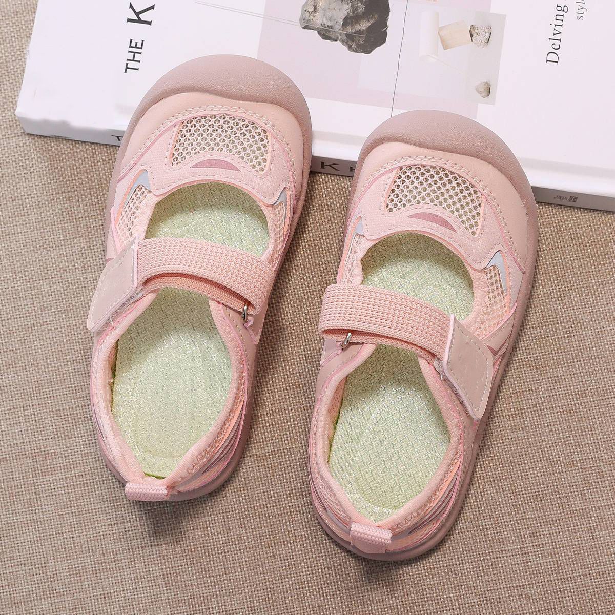 Sandálias de niñas verano 2026 nuevos zapatos casuales transpirables de malla para niños zapatos deportivos para correr zapatos para bebés image 5