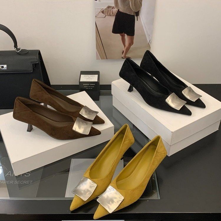 尖头金属扣一字带玛丽珍女鞋2025春秋季气质一脚蹬软底单鞋女大码